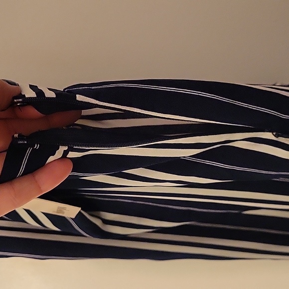 Show po striped open front flowy pants - Picture 9 of 11